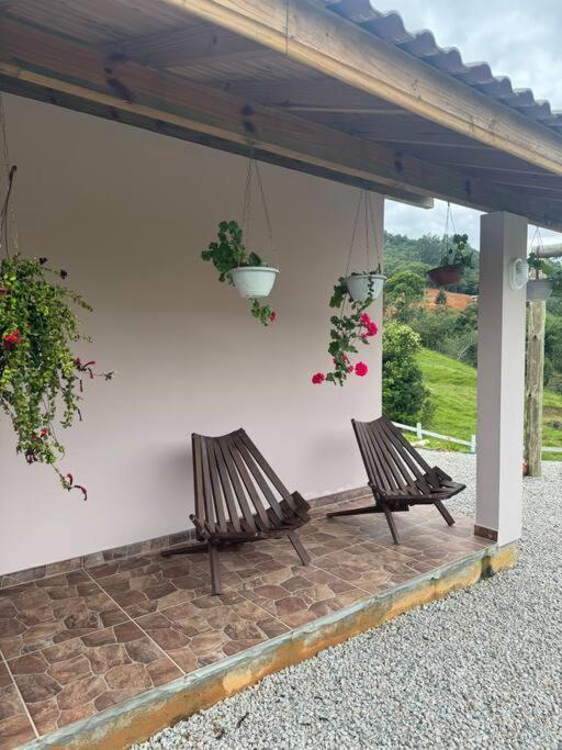 Cabana Recanto Do Arruda Para Casal Em Aguas Mornas Bagian luar foto